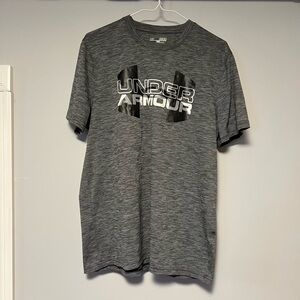 2/$10 UNDER ARMOUR Men’s T-Shirt